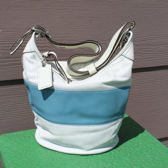 *SOLD*Coach bucket bag - Picture 7 of 8